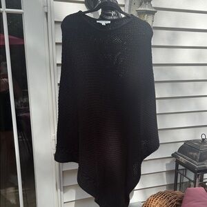 Larry Levine Elegant Black Knit Poncho